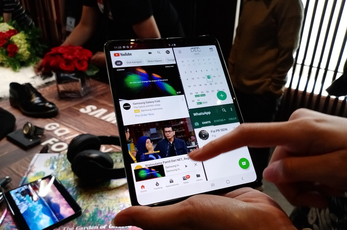 Samsung Galaxy Fold.