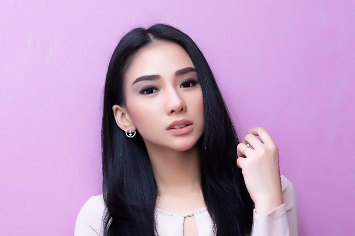 3 kali kawin cerai dengan suami orang, artis cantik ini ngaku tak kapok untuk menikah lagi hingga terbongkar motif dibalik pernikahannya!