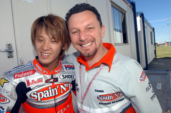 Daijiro Kato (kiri) bersama Fausto Gresini (kanan)