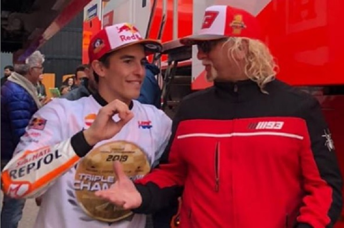 Marc Marquez (kiri) bersama pengawal pribadinya Rodolfo Garofani (kanan)