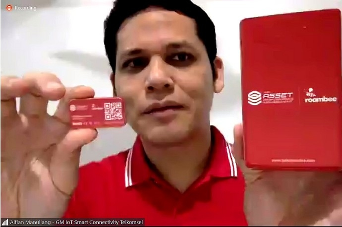 Alat IoT Sensor dan Gateway Telkomsel yang diterapkan di Asset Performance Management