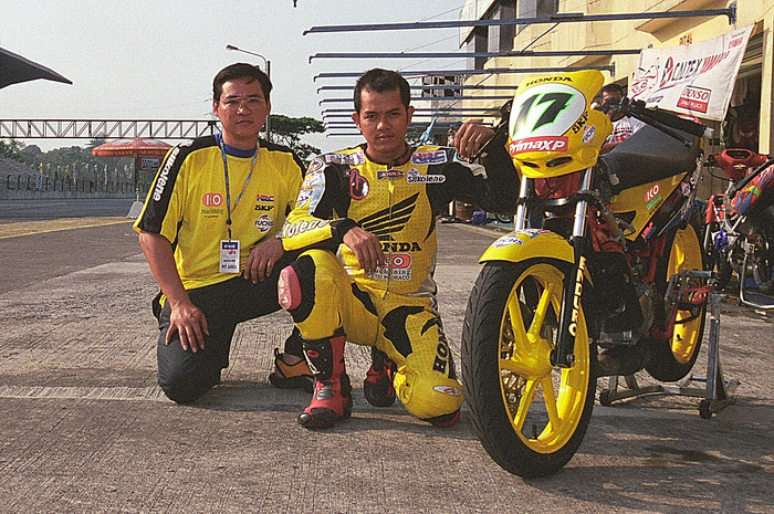 Pembalap road race Indonesia Ahmad Jayadi pakai Honda Tena di Kejurnas Sentul