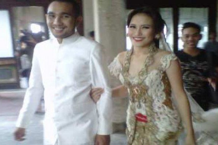 Pernikahan Ayu Ting Ting dan Enji Baskoro