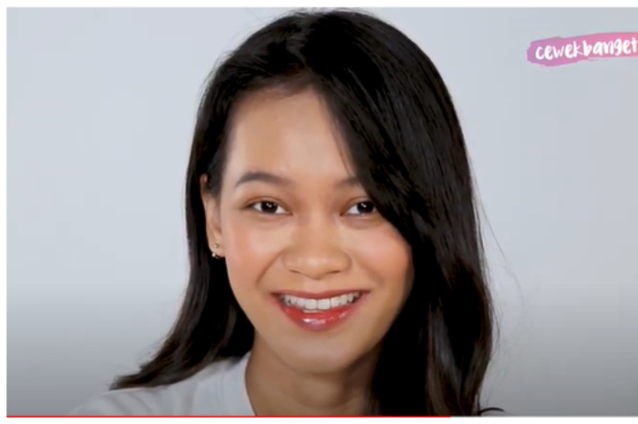 Yuk kepoin tutorial glossy ombre lips ala cewekbanget.id!