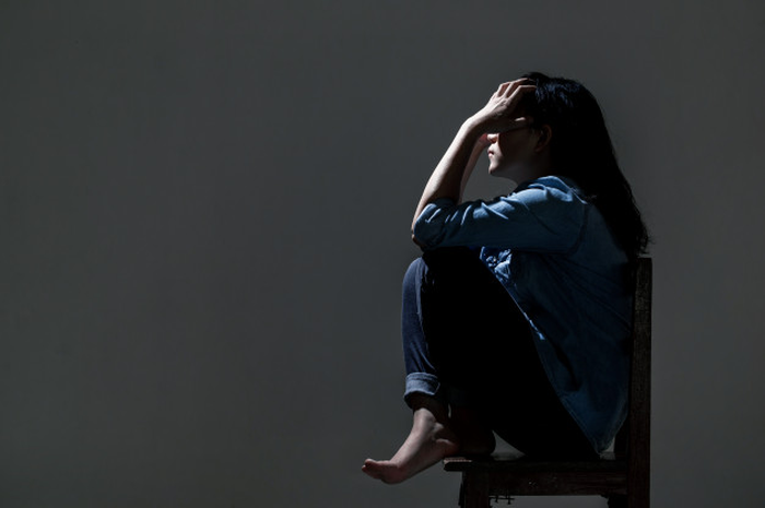 Homesick, rindu rumah atau kampung halaman biasanya dirasakan oleh orang-orang yang merantau, baik untuk kuliah maupun bekerja