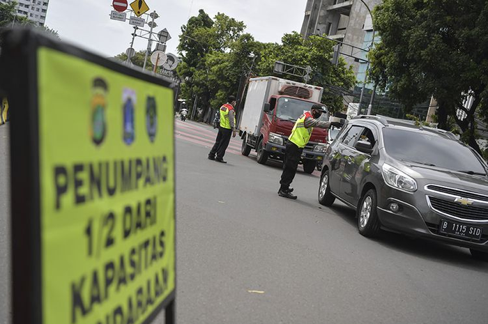 Banyak Syarat yang Harus Dipenuhi Agar Bisa Longgarkan PSBB, Ahli Epidemiologi: Vaksin Masih Lama