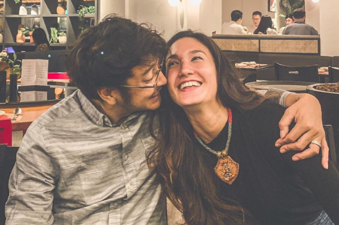Nadine Chandrawinata dan Dimas Anggara  