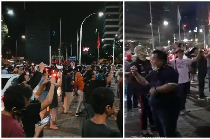 Kerumunan warga saat penutupan gerai McDonald's Sarinah, Minggu (10/5/20).