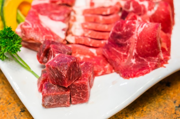 Viral Pedagang Nakal Jual Daging Babi Menyerupai Daging Sapi di Bandung, Begini Cara Membedakan Dua Bahan Makanan ini agar Kamu Tidak Tertipu