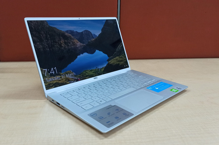 DELL Inspiron 7490 14-inch FHD Display Laptop (10th Gen Core i7