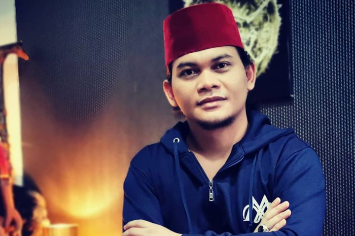 Disentil Soal Agama Hingga Dibandingkan dengan Ki Joko Bodo yang Sudah Bertaubat, Mbah Mijan Skak Mat Netizen dengan Jawaban Mengejutkan: Pertaubatan Adalah Hak Prerogatif Allah!