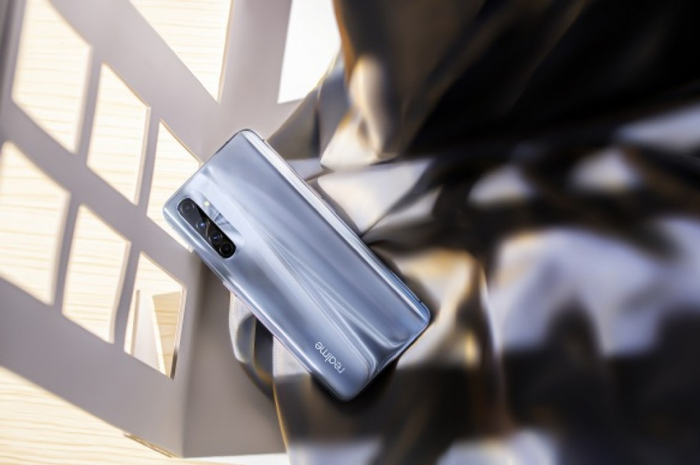 realme X50 Pro Player