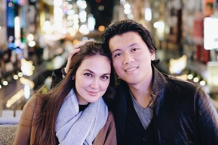 Luna Maya saat masih berpacaran dengan Reino Barack.