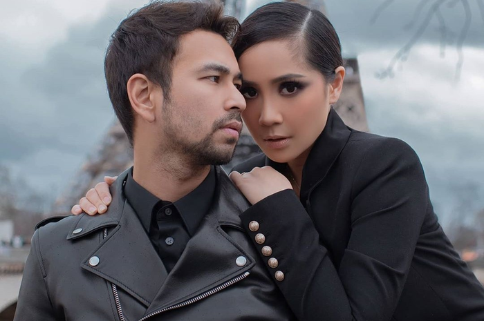 Disebut Pasangan Terfavorit, Nagita Slavina dan Raffi Ahmad Tampil Serasi Kala Dijepret Rio Motret