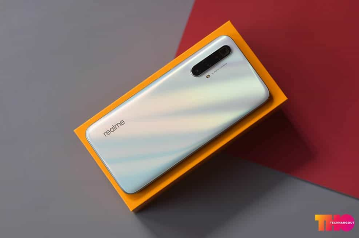 Tampilan realme X3 SuperZoom secara langsung.