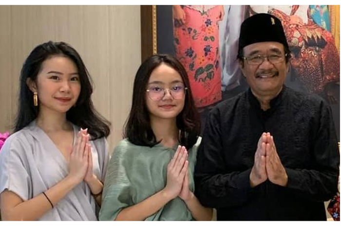 Yuk kepoin penampilan ketiga anak Djarot Syaiful Hidayat saat Lebaran, girls!