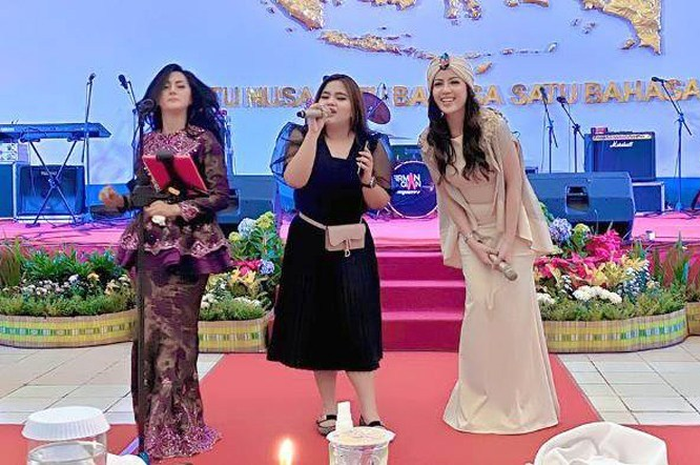 Biduan di acara Halal bi Halal IPDN Jatinangor