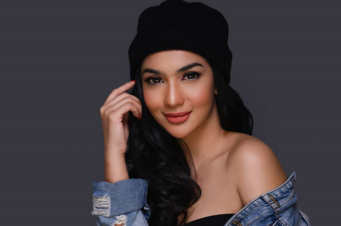 DJ Seksi ini ngaku kerap dikirim gambar tak senonoh lewat DM hingga ditawar anak SMP Rp 80 juta, begini tanggapannya!