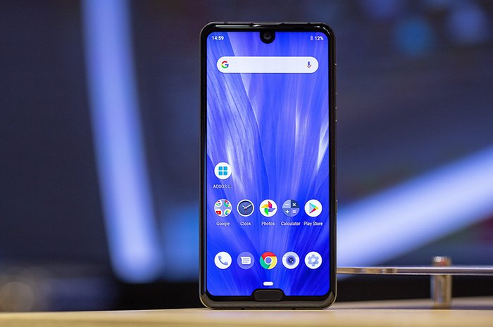 Sharp Aquos R3