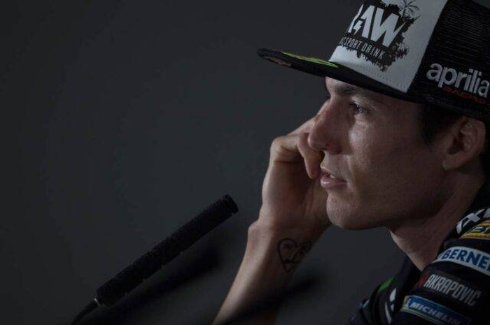 Pembalap tim pabrikan Aprilia, Aleix Espargaro semangat banget kalau Andrea Dovizioso bergabung ke Aprilia di MotoGP 2021.