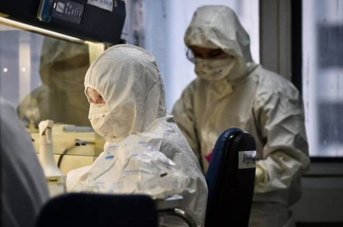 Gambar ilustrasi peneliti virus corona atau Covid-19.