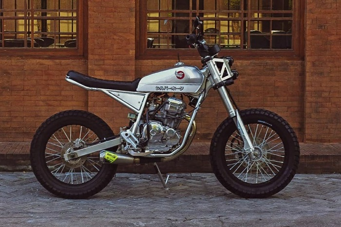 Modifikasi Yamaha Scorpio Z aliran Street Tracker.