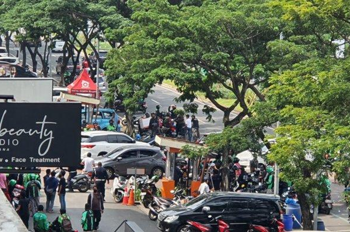 Suasana Green Lake City, Cipondoh, Kota Tangerang pada Minggu (21/6/2020) siang. 