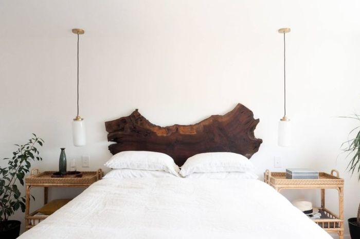Tips Hadirkan Gaya Natural dari Headboard Kayu, Begini 6 Inspirasinya!