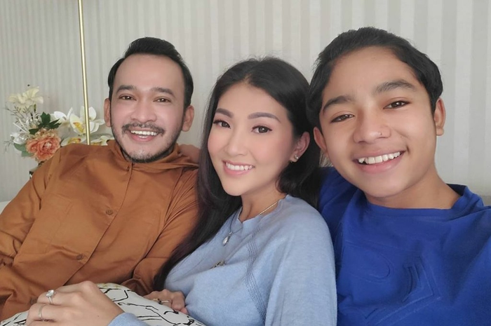 Dianggap Layaknya Anak Kandung Hingga Bisa Nikmati Istana Mewah Ruben Onsu, Betrand Peto Justru Larang Ayah Angkatnya Berkunjung ke Rumah Keluarganya di NTT, Ada Apa?