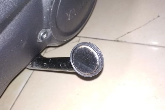 Standart tengah Yamaha Lexi