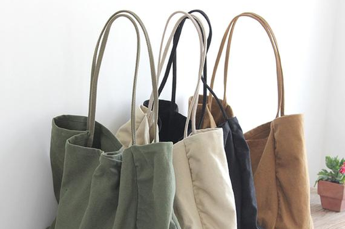 Tote bag