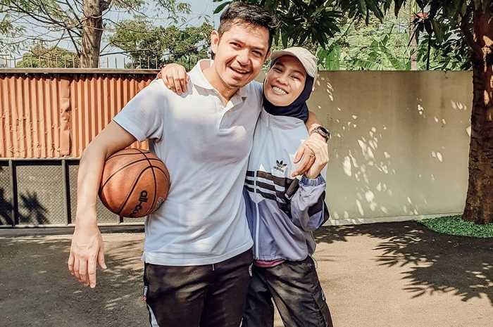 Gaya Alyssa Soebandono saat olahraga