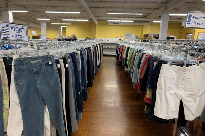 Ilustrasi Thrifting