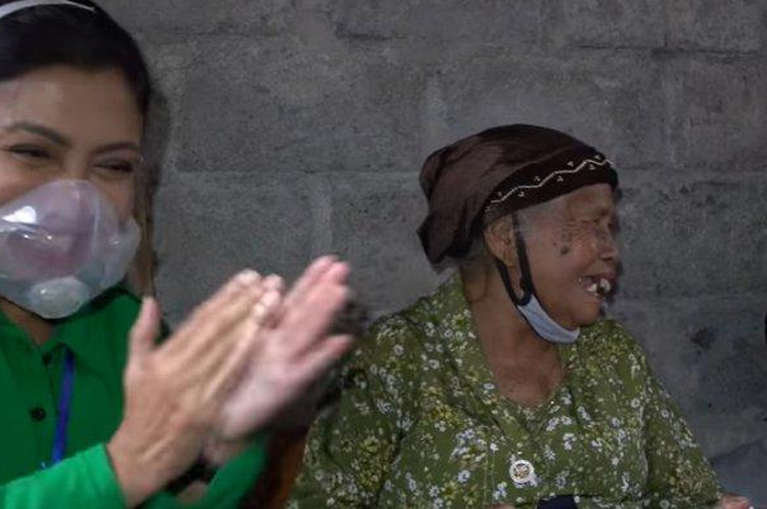 Masker yang dipakai istri KSAD Andika Perkasa jadi sorotan warganet