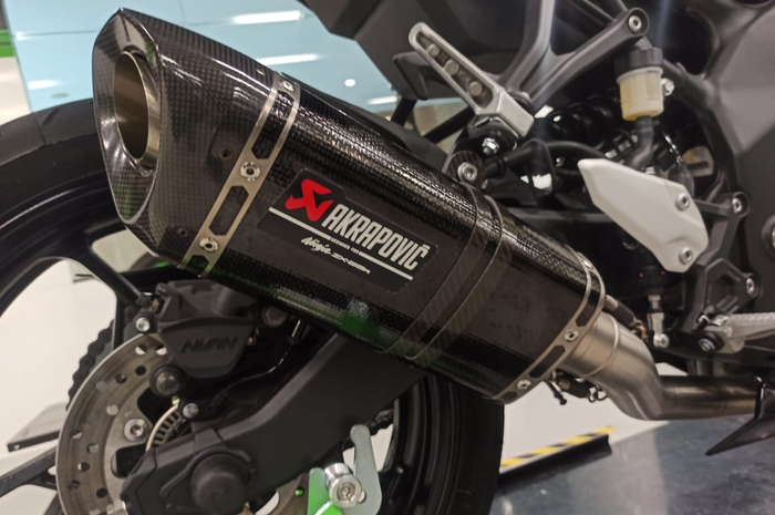 Akrapovic Buat Kawasaki Ninja 250 4 Silinder Alias ZX-25R Sudah Ada, Harganya Fantastis!