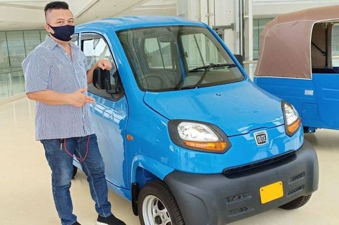 Muat 4 orang gak kehujanan dijual seharga motor bersama Pak Dalie