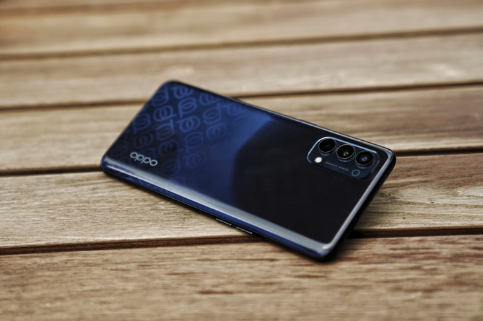Oppo Reno4