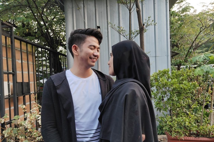 Rizki D'Academy atau Rizki DA dan istrinya, Nadya Mustika 
