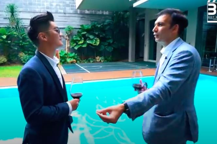 Boy WIlliam mengunjungi kediaman Manoj Punjabi
