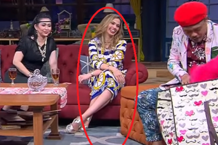 Bikin Merinding, Duduk Bersebelahan, Ratna Listy Ungkap Sosok Mistis yang Menempel pada Catherine Wilson dalam Video Viralnya: Ada yang Mengganggu Dia!