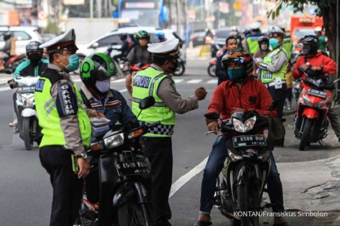 Ilustrasi razia polisi. Bikers Ketemu Razia Tapi Polisinya Cuma Sendirian, Jangan Lupa Tanyakan Hal Ini