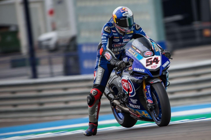 Epik! Toprak Razgatlioglu berjuang di race 2 WSBK Spanyol 2020 dari nyaris jatuh di sighting lap hingga sepatu boot bolong kegerus aspal panas sirkuit Jerez, (2/8/2020)