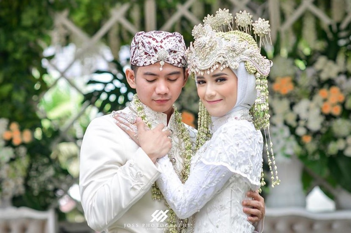 Sudah diperingatkan Iis Dahlia, pernikahan Rizky DA mendadak diterpa masalah, keburukan Nadya Mustika dibongkar ibu kandungnya