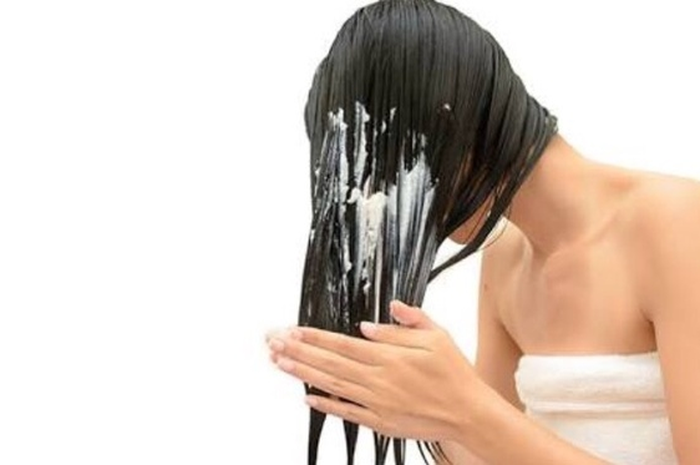 Memakai conditioner