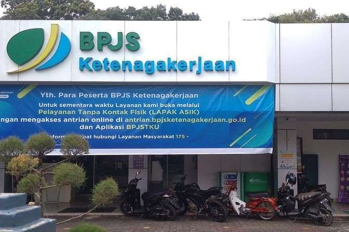 Hanya karyawan dan pekerja yang terdaftar di BPJS yang akan mendapatkan BLT dari pemerintah.