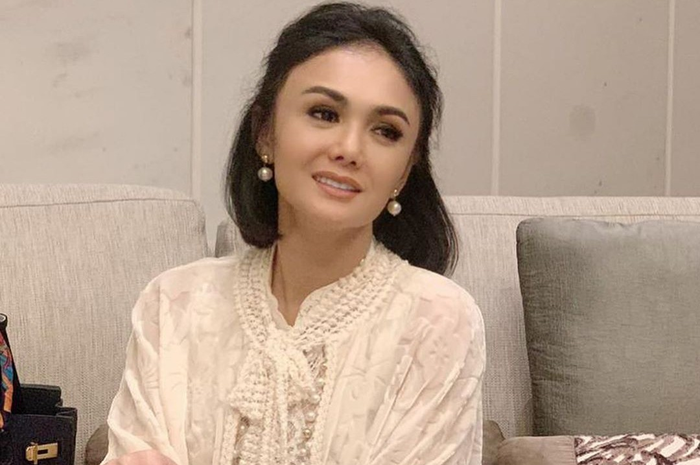 Yuni Shara 