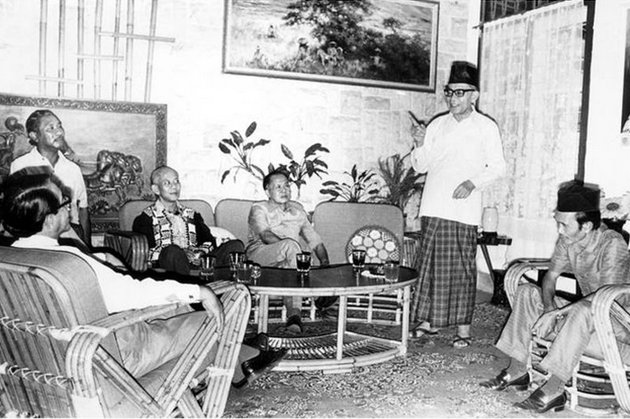 Apa yang menjadi penyebab peristiwa Rengasdengklok, alasan pemuda membawa Soekarno dan Hatta ke Rengasdengklok? 
