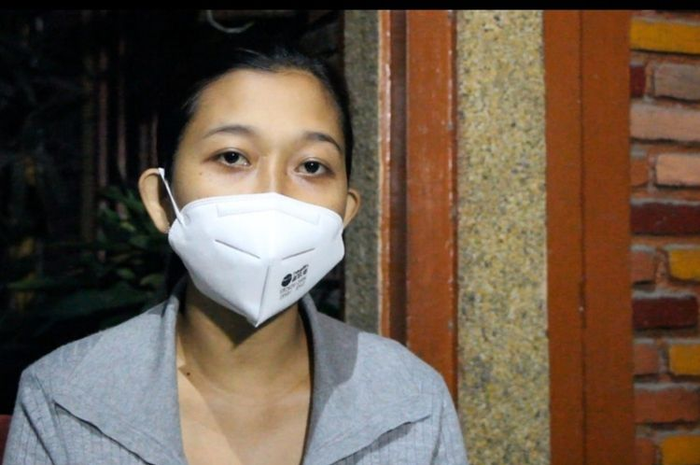 I Gusti Ayu Arianti(23), warga Lingkungan Pajang, Kelurahan Pejanggik, Kota Mataram, mengaku kecewa karena lambannya penanganan pihak RSAD Wira Bhakti Kota Mataram, yang memintanya rapid tes saat hendak melahirkan.