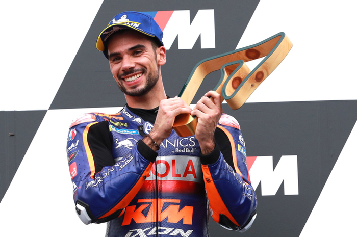 Gokil, Miguel Oliveira juara MotoGP Styria 2020 jadi sejarah untuk pertama kalinya. Apalagi kemenangan itu berkat jurus serbasekali, jurus apa itu?