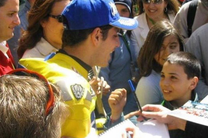 Pembalap tim Red Bul KTM Tech3, Miguel Oliveira mendapatkan ucapan khusus dari legenda MotoGP, Alex Barros setelah memenangkan MotoGP Styria 2020.